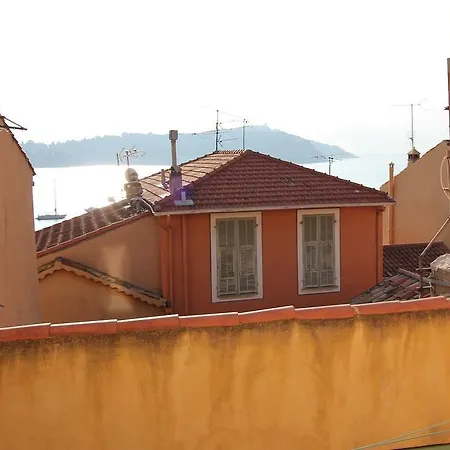 Baron Apartment *